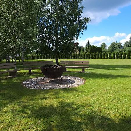 Brivdienu Maja-Lauvas Licis Rūjiena Exterior foto